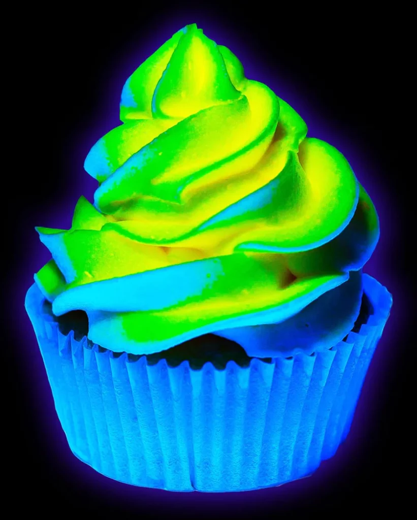 Easy Glow - Im Dunkeln leuchtende Cupcakes